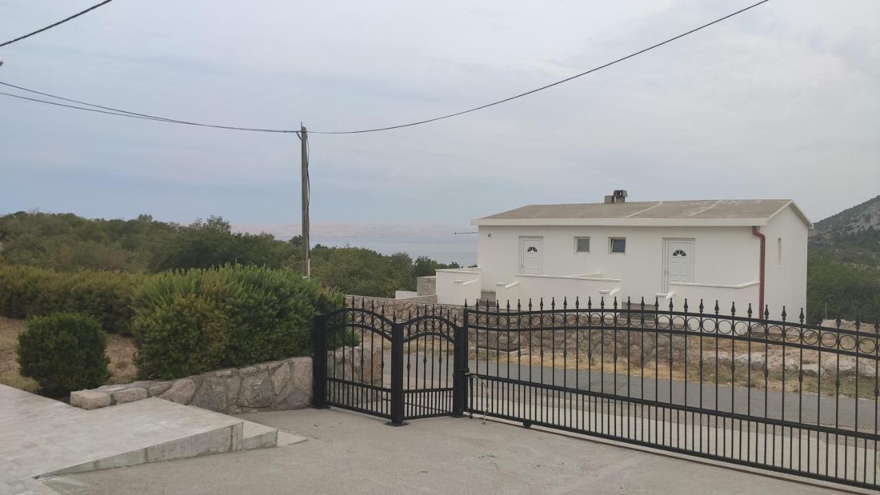Apartmani Andrea 카를로바크 외부 사진